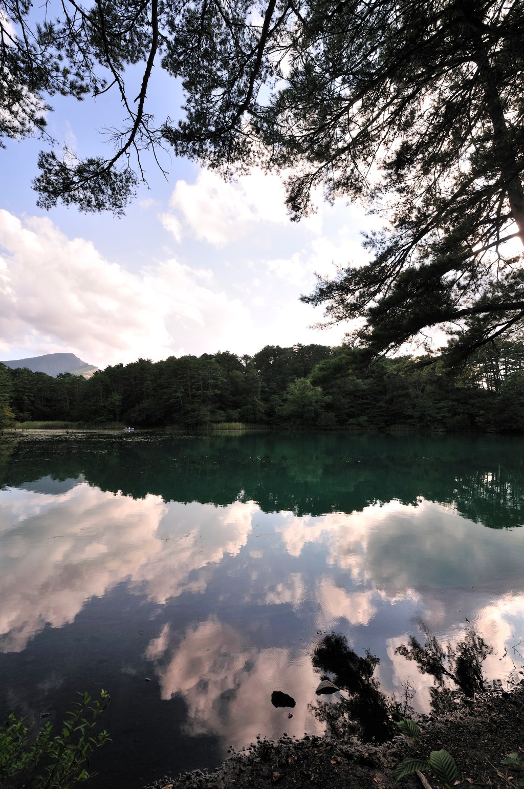 Bishamon-numa pond on the Goshikinuma trail, Urabandai