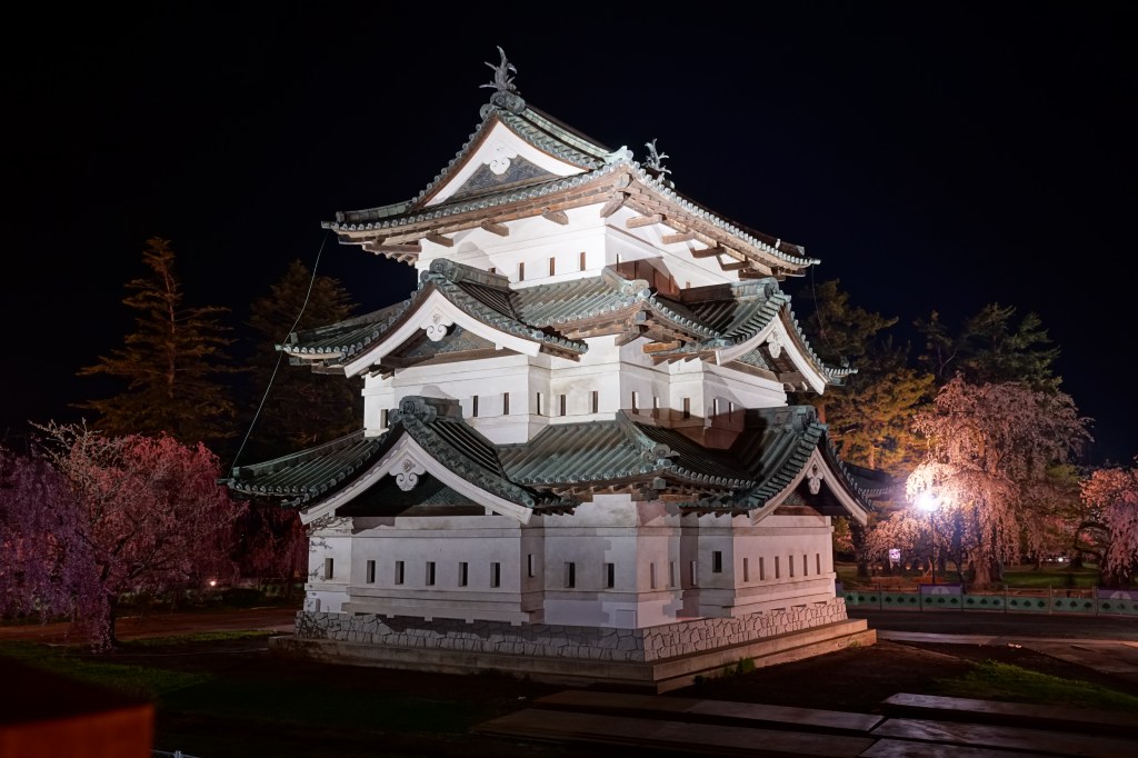 Hirosaki Travel Guide: Castle Park, Cherry Blossoms, and the Old Town