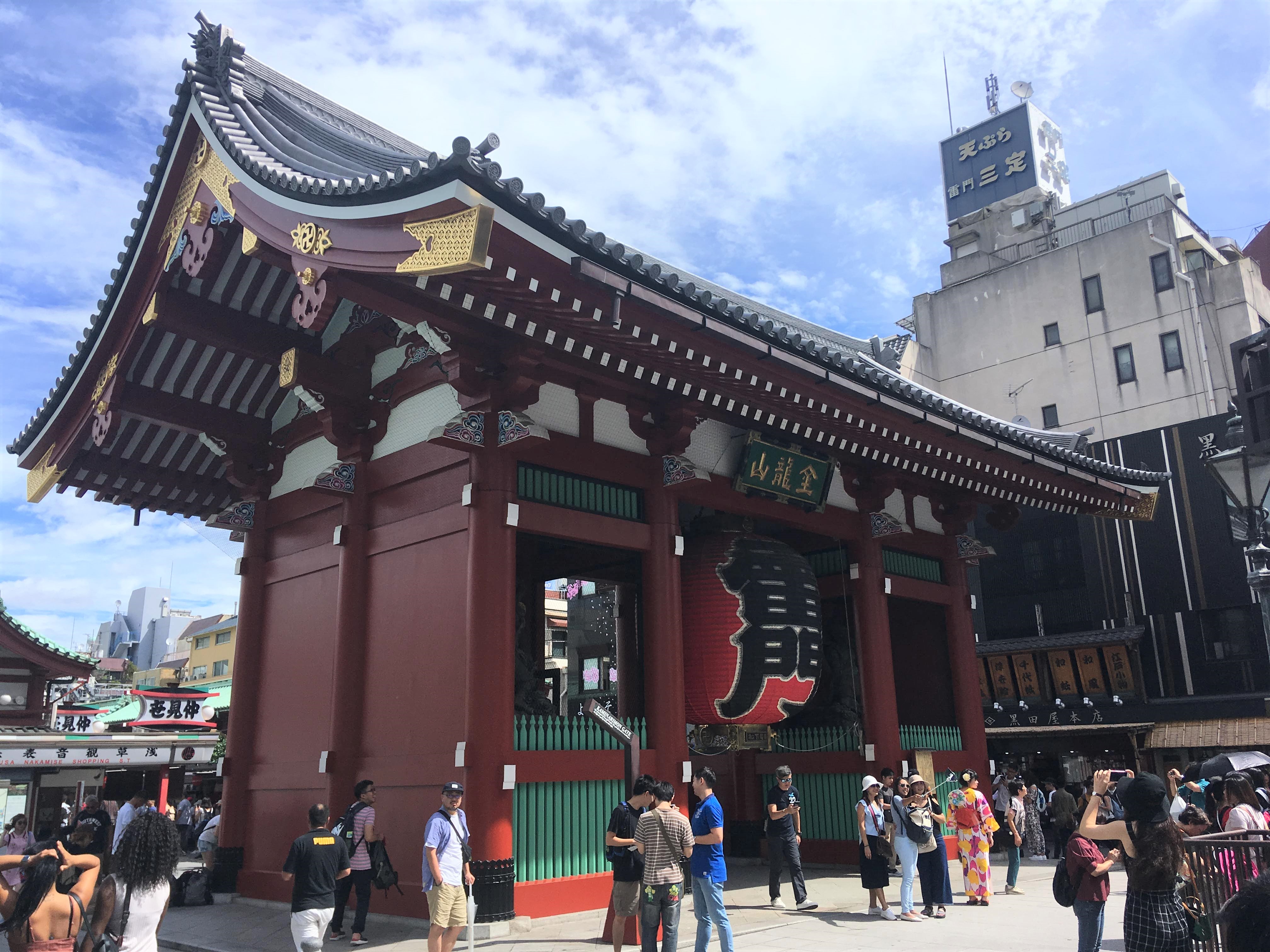 Asakusa and Senso-ji Travel Guide: Temple Gates, Nakamise and the Sumida River