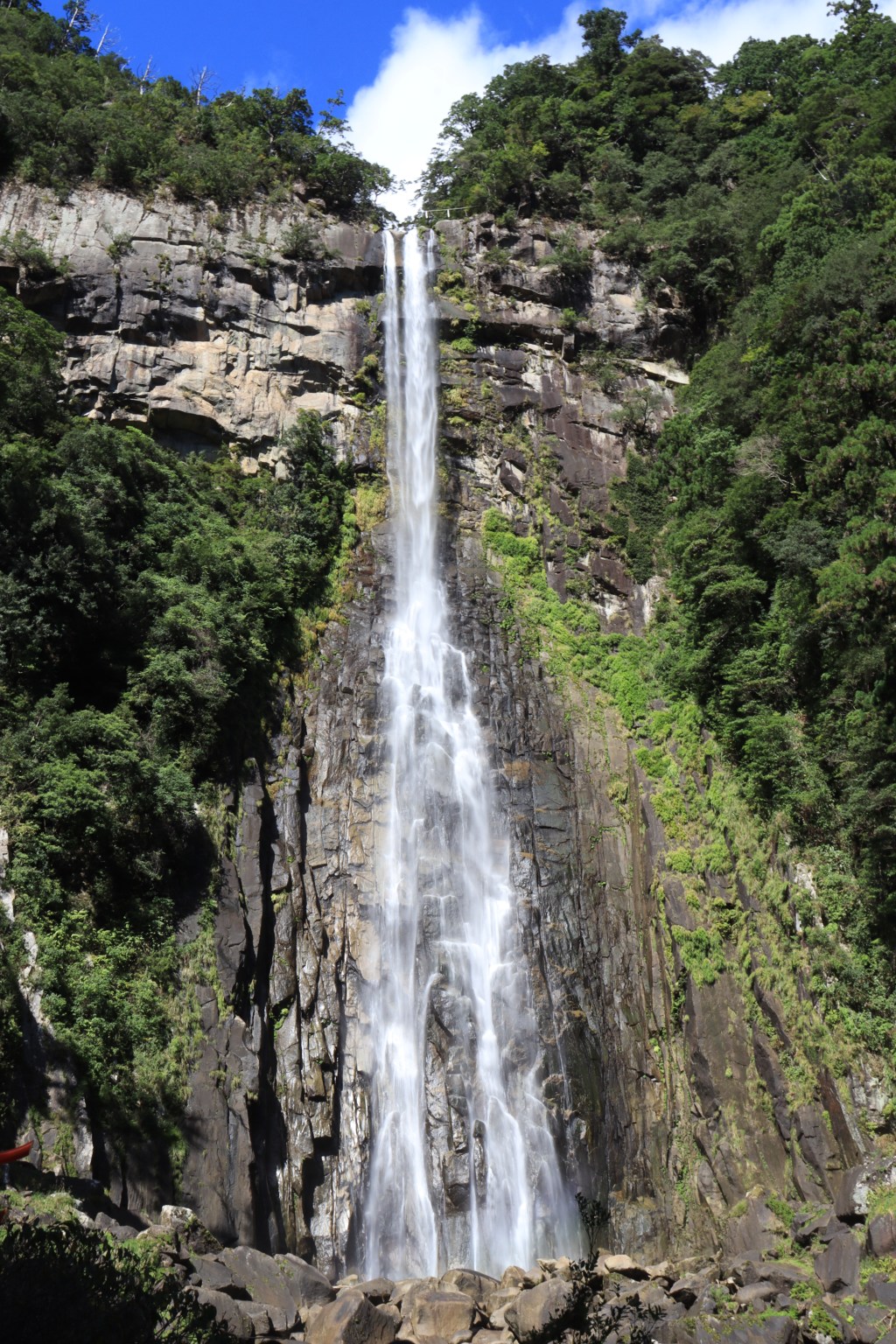 Nachi Falls dropping 133 metres between forested cliffs in Wakayama