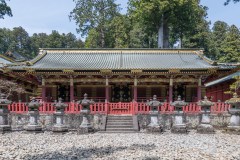 Nikko Travel Guide: Toshogu Shrine, Waterfalls, and a Tokyo Day Trip