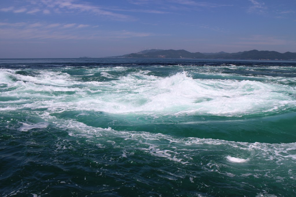 Naruto Travel Guide: Whirlpools under the Onaruto Bridge