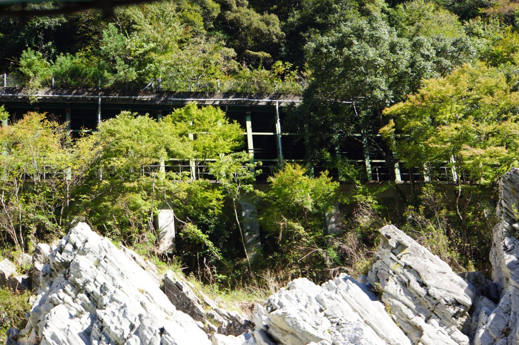 Oboke Gorge Travel Guide: The Yoshino River between the Cliffs