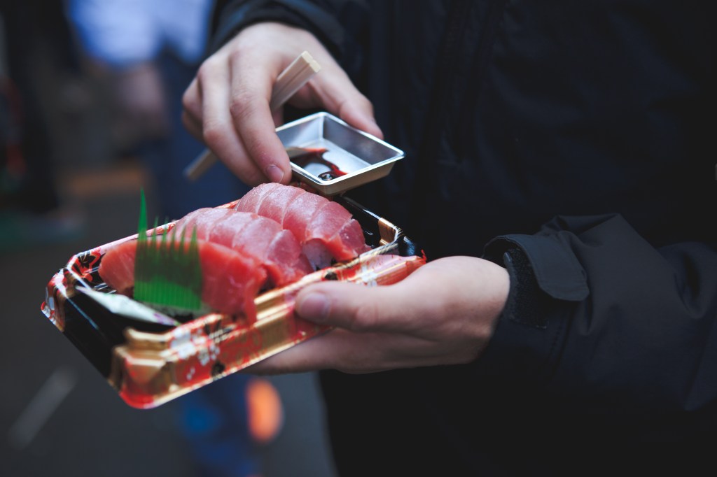 Tsukiji Outer Market Guide: What to Eat and When to&nbsp;Go