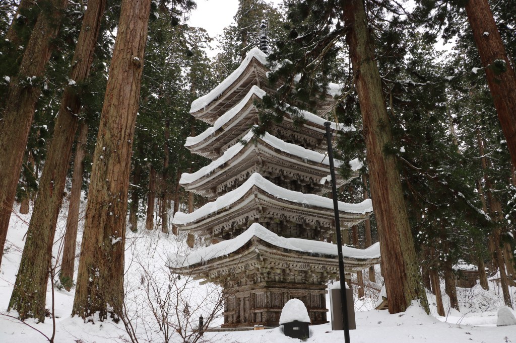 Dewa Sanzan Travel Guide: Haguro, Gassan, and Yudono