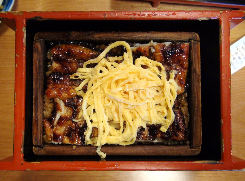Yanagawa-style steamed eel served in a lacquered seiro basket